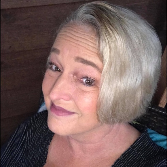 Meet your posher, Phyllis. - Picture 6 of 7